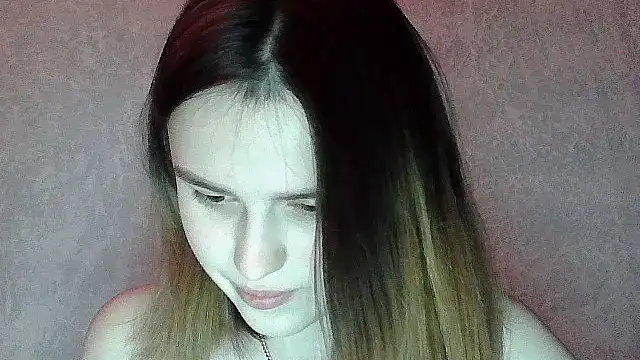 SweetLoraa online show from December 2025 07:53:02 PM