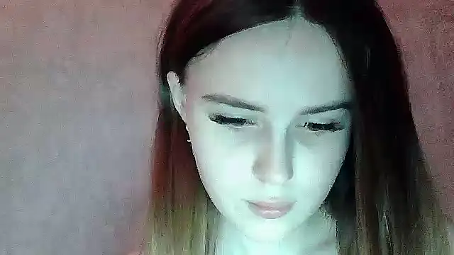 SweetLoraa online show from January 2026 05:48:02 PM