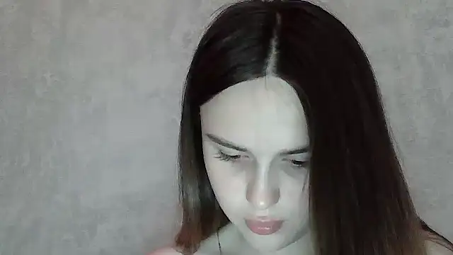 SweetLoraa online show from June 2026 12:16:01 PM