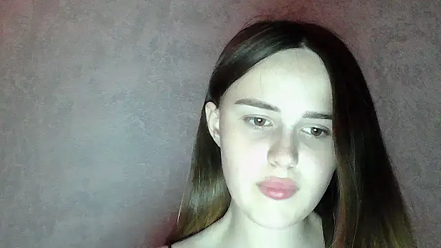 SweetLoraa online show from July 2026 07:49:02 PM