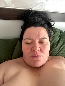 Snapshot of SunnyLeila2101 chatting on October 2025 09:38:02 AM SunnyLeila2101 online show from October 2025 09:38:02 AM