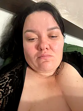 Snapshot of SunnyLeila2101 chatting on October 2025 06:32:01 PM SunnyLeila2101 online show from October 2025 06:32:01 PM