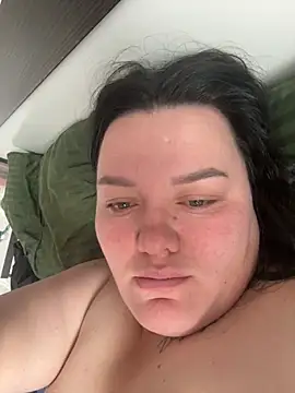 Snapshot of SunnyLeila2101 chatting on October 2025 08:15:02 AM SunnyLeila2101 online show from October 2025 08:15:02 AM