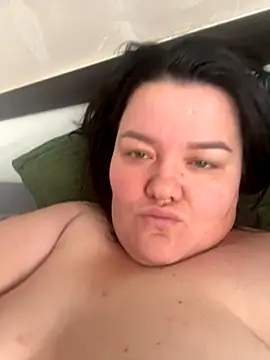 Snapshot of SunnyLeila2101 chatting on November 2025 09:22:01 AM SunnyLeila2101 online show from November 2025 09:22:01 AM