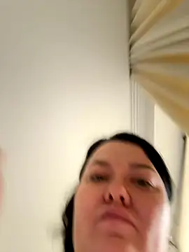 Snapshot of SunnyLeila2101 chatting on November 2025 09:52:02 AM SunnyLeila2101 online show from November 2025 09:52:02 AM