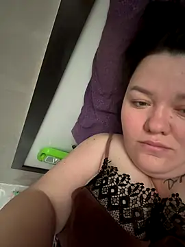 Snapshot of SunnyLeila2101 chatting on November 2025 06:37:01 AM SunnyLeila2101 online show from November 2025 06:37:01 AM