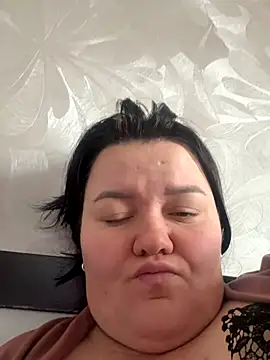 Snapshot of SunnyLeila2101 chatting on December 2025 10:35:02 AM SunnyLeila2101 online show from December 2025 10:35:02 AM