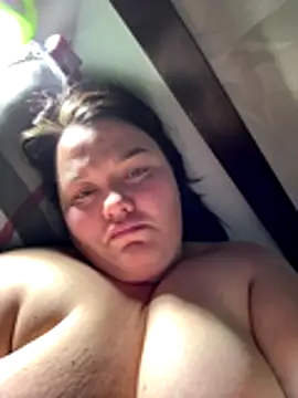 Snapshot of SunnyLeila2101 chatting on December 2025 04:07:02 AM SunnyLeila2101 online show from December 2025 04:07:02 AM