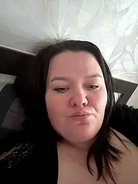 Snapshot of SunnyLeila2101 chatting on December 2025 10:44:02 AM SunnyLeila2101 online show from December 2025 10:44:02 AM