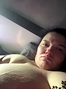 Snapshot of SunnyLeila2101 chatting on January 2026 09:52:02 PM SunnyLeila2101 online show from January 2026 09:52:02 PM