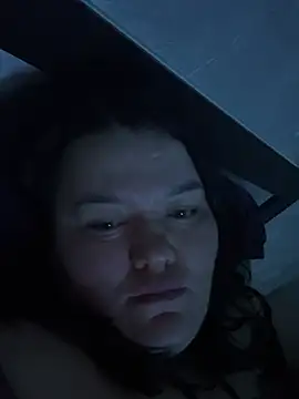 Snapshot of SunnyLeila2101 chatting on January 2026 05:00:01 AM SunnyLeila2101 online show from January 2026 05:00:01 AM