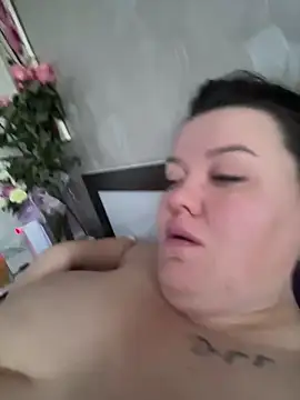 Snapshot of SunnyLeila2101 chatting on February 2026 04:57:02 AM SunnyLeila2101 online show from February 2026 04:57:02 AM