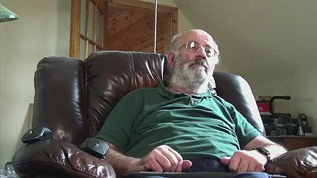 janzer13 online show from November 2025 02:10:01 PM