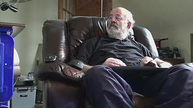 janzer13 online show from January 2026 01:46:02 PM