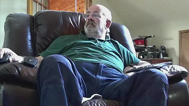 janzer13 online show from February 2026 02:18:01 PM