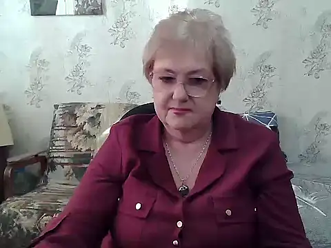 Snapshot of Renata62011 chatting on February 2026 01:07:02 PM Renata62011 online show from February 2026 01:07:02 PM