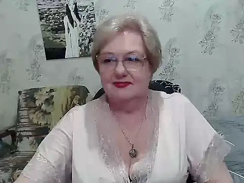Snapshot of Renata62011 chatting on April 2026 06:21:01 PM Renata62011 online show from April 2026 06:21:01 PM