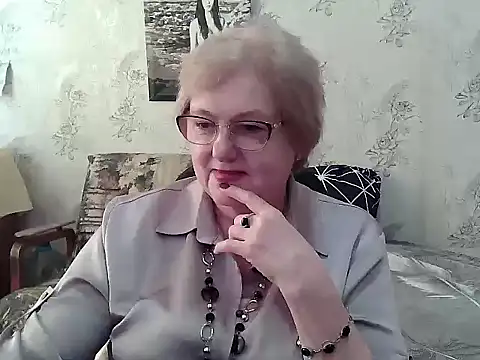 Snapshot of Renata62011 chatting on May 2026 12:01:02 PM Renata62011 online show from May 2026 12:01:02 PM