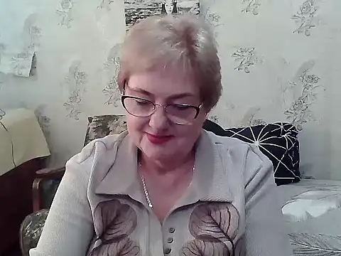 Snapshot of Renata62011 chatting on May 2026 12:35:02 PM Renata62011 online show from May 2026 12:35:02 PM