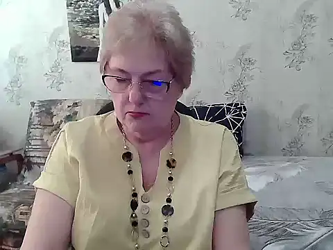 Snapshot of Renata62011 chatting on May 2026 12:12:02 PM Renata62011 online show from May 2026 12:12:02 PM