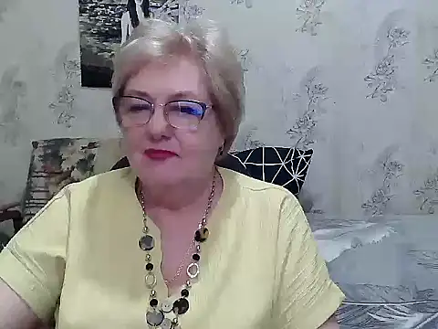 Snapshot of Renata62011 chatting on May 2026 05:51:01 PM Renata62011 online show from May 2026 05:51:01 PM
