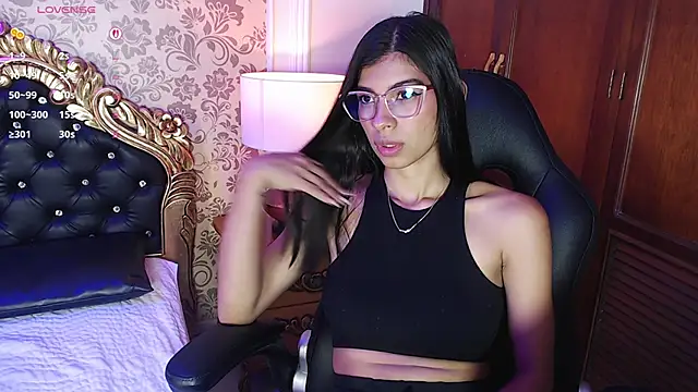 Snapshot of Lola_Pierce chatting on September 2025 11:58:01 AM Lola Pierce online show from September 2025 11:58:01 AM