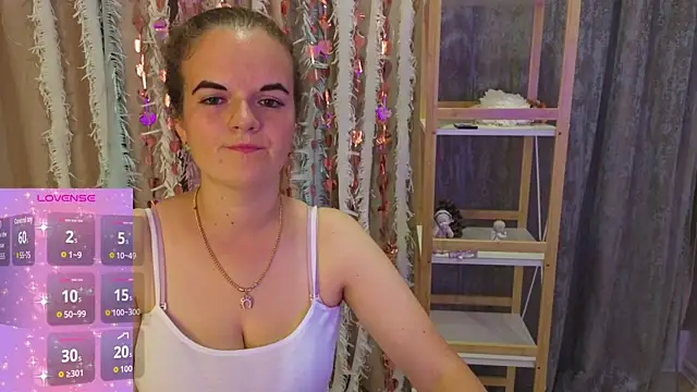 Snapshot of Luisa_Rosee chatting on September 2025 06:41:02 PM Luisa Rosee online show from September 2025 06:41:02 PM