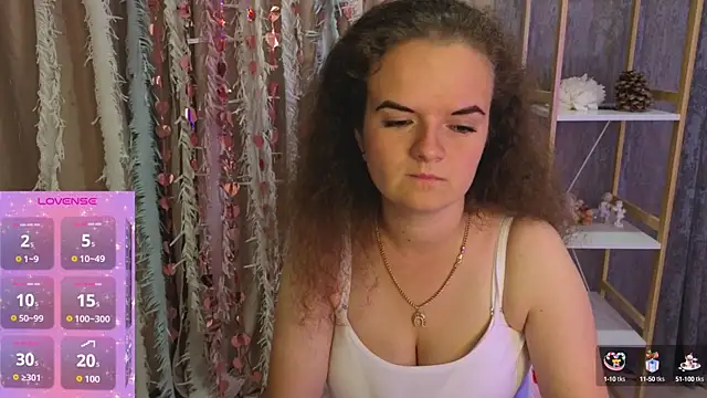 Snapshot of Luisa_Rosee chatting on September 2025 07:19:02 PM Luisa Rosee online show from September 2025 07:19:02 PM