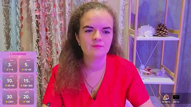 Snapshot of Luisa_Rosee chatting on October 2025 08:09:02 PM Luisa Rosee online show from October 2025 08:09:02 PM