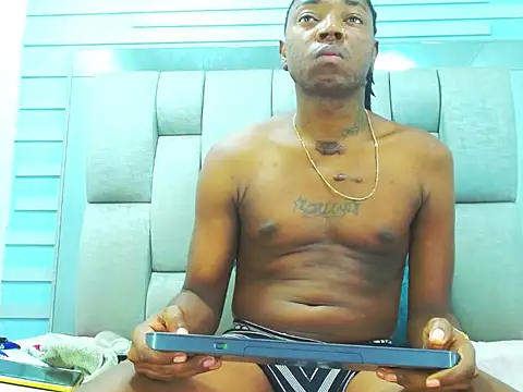 Black Fire10 online show from February 2026 08:32:01 PM