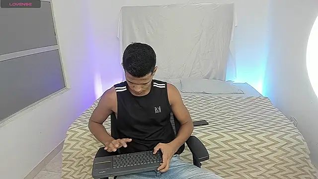 KingStark  online show from September 2025 11:15:02 AM