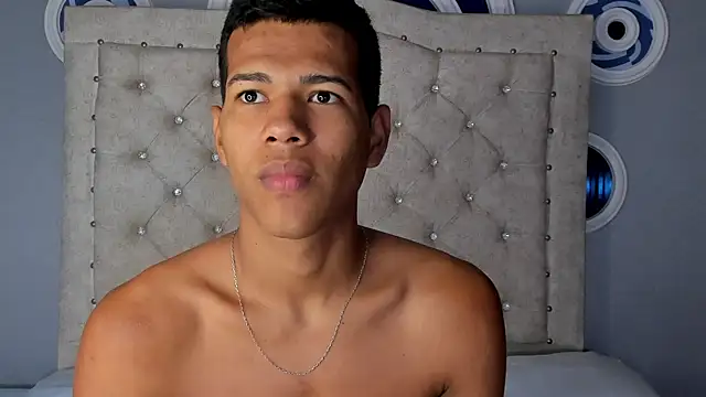 KingStark  online show from October 2025 11:34:02 AM