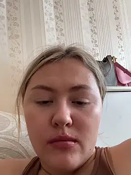 Snapshot of SunshineEmma chatting on September 2025 12:49:02 PM SunshineEmma online show from September 2025 12:49:02 PM