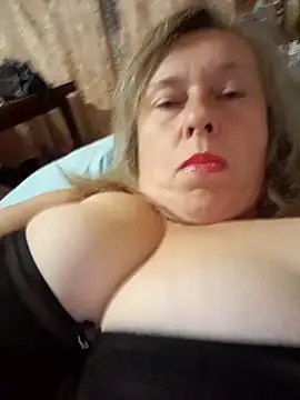 Snapshot of Catherine372311 chatting on November 2025 07:15:01 PM Catherine372311 online show from November 2025 07:15:01 PM