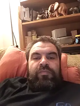 Snapshot of HairypapaK chatting on April 2026 08:31:01 PM HairypapaK online show from April 2026 08:31:01 PM