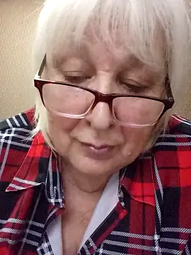 Alexia64231 online show from November 2025 07:29:02 PM