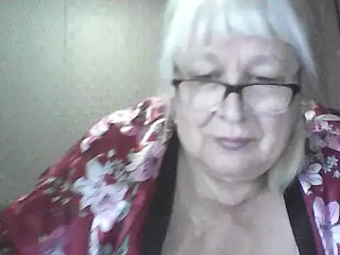 Alexia64231 online show from June 2026 12:51:02 PM