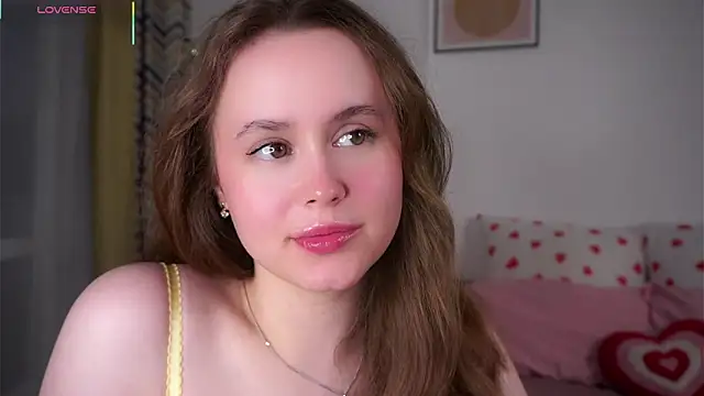 Snapshot of SusannaScholler chatting on June 2026 11:21:01 PM SusannaScholler online show from June 2026 11:21:01 PM