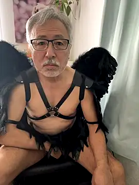 gholly2007 online show from November 2025 06:04:02 AM