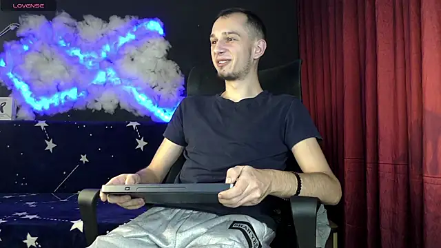 AxelMassimo online show from November 2025 03:53:02 AM