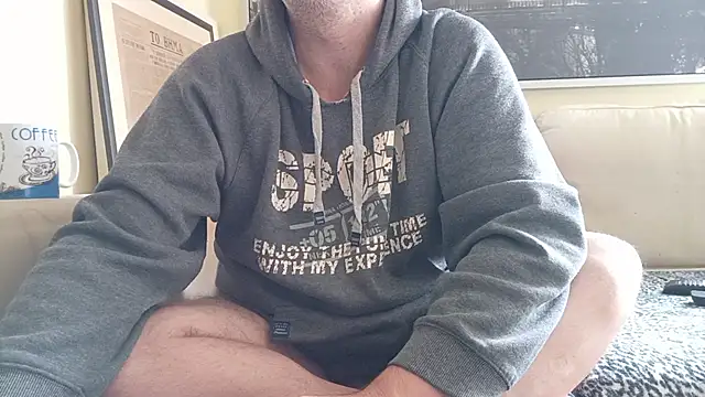 Snapshot of GeorgeGreece2025 chatting on November 2025 10:06:02 AM GeorgeGreece2025 online show from November 2025 10:06:02 AM