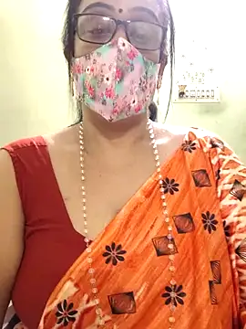 Snapshot of sweet-lotus chatting on April 2026 05:21:01 AM sweet-lotus online show from April 2026 05:21:01 AM