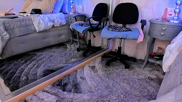 Yara Bliss  online show from January 2026 05:06:02 PM