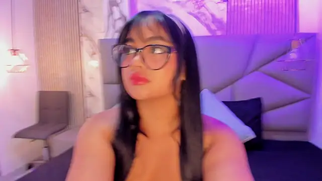 Snapshot of Tatihornyy chatting on June 2026 11:09:02 AM Tatihornyy online show from June 2026 11:09:02 AM