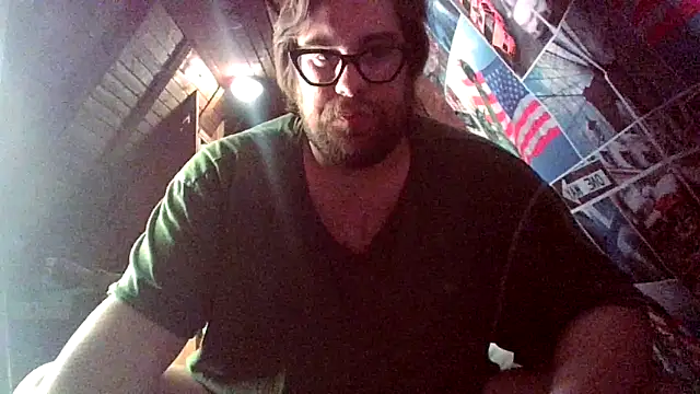 Snapshot of chubbyDavid1998 chatting on October 2025 05:48:02 PM chubbyDavid1998 online show from October 2025 05:48:02 PM