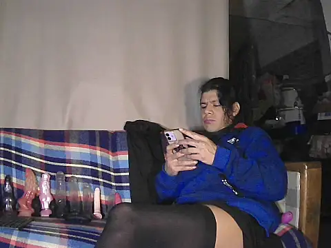 Snapshot of ShatziGBM chatting on December 2025 09:27:01 AM ShatziGBM online show from December 2025 09:27:01 AM