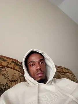 Snapshot of Made4Wicked chatting on October 2025 08:38:01 PM Made4Wicked online show from October 2025 08:38:01 PM