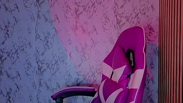 Snapshot of BabyLanck chatting on October 2025 12:56:02 AM BabyLanck online show from October 2025 12:56:02 AM