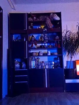  Little Sweatie  online show from November 2025 05:15:01 PM