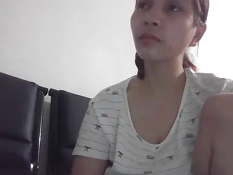 ivyloving4you online show from October 2025 07:58:02 PM